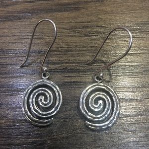 STERLING SILVER HAMMERED CONCENTRIC EARRINGS